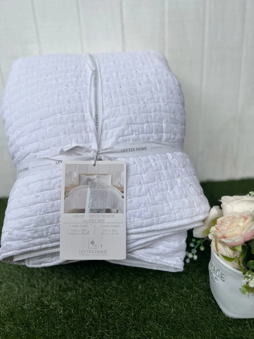 Levtex White Cross-Stitch Quilted Duvet Set white/new